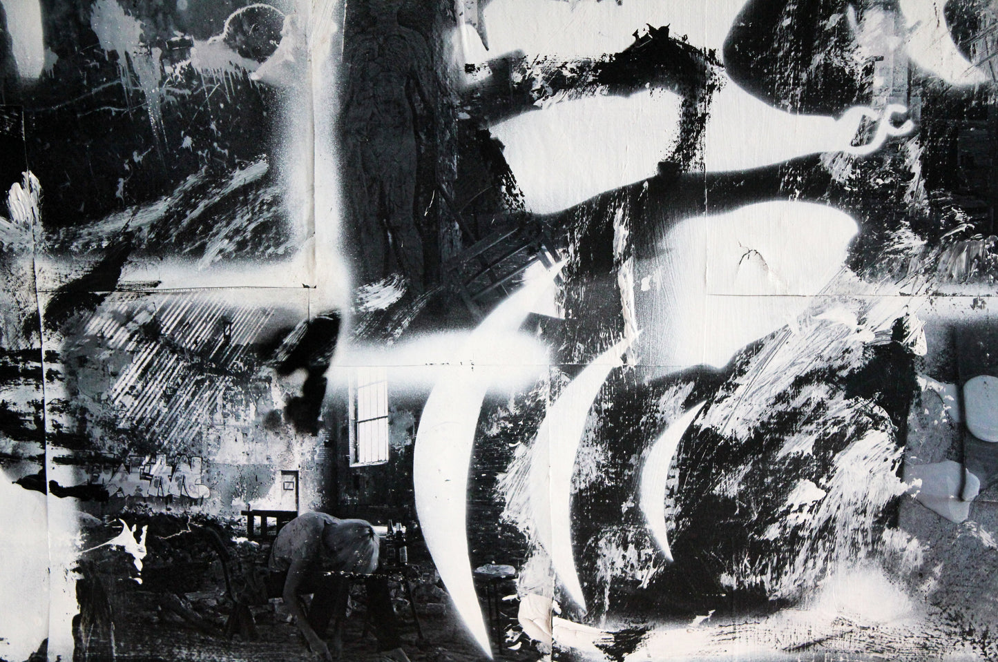 Black and White : 43" x 58" - 110 x 148 cm